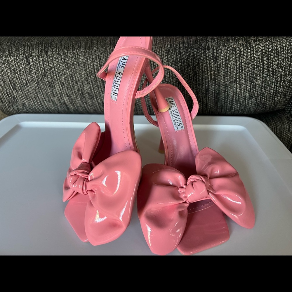 Cape Robbin patten leather bow tie heels